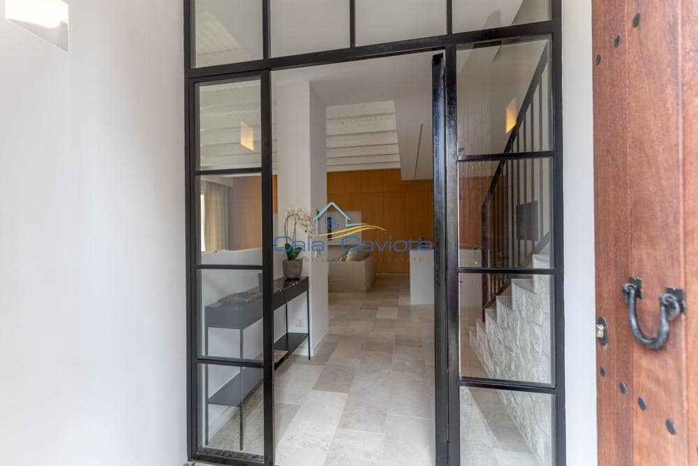 3 soveværelse Byhus til salg i Ses Salines med garage - € 2.350.000 (Ref: 9839287)