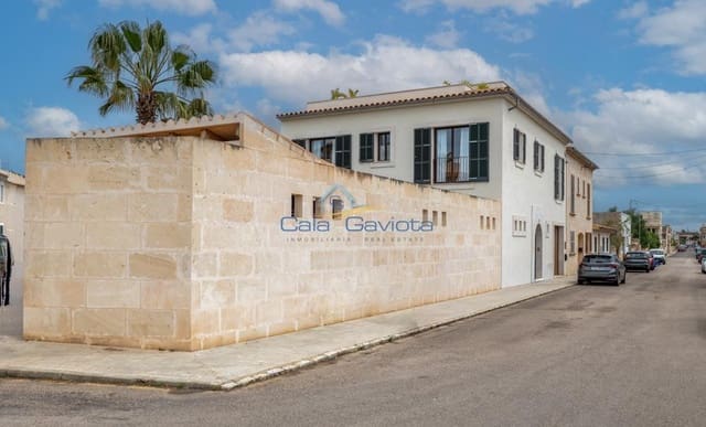 3 soveværelse Byhus til salg i Ses Salines med garage - € 2.350.000 (Ref: 9839287)
