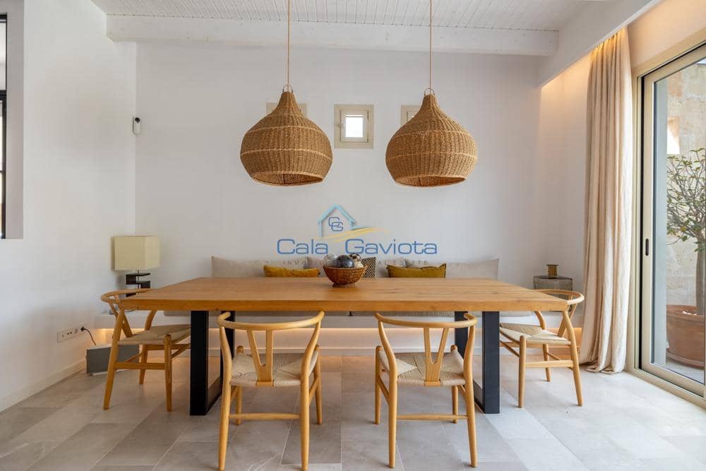 3 soveværelse Byhus til salg i Ses Salines med garage - € 2.350.000 (Ref: 9839287)