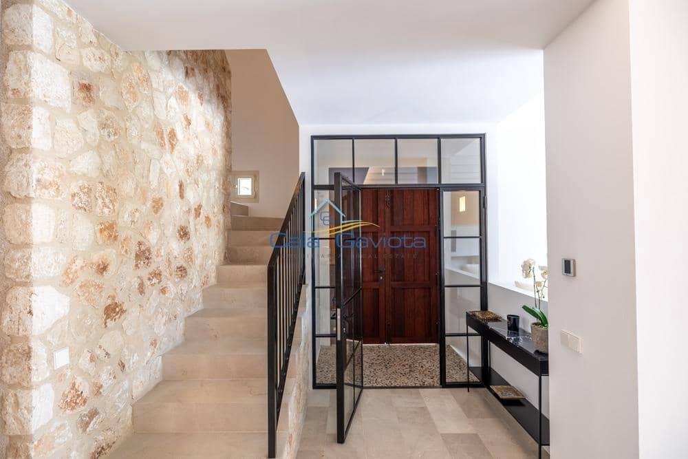3 soveværelse Byhus til salg i Ses Salines med garage - € 2.350.000 (Ref: 9839287)