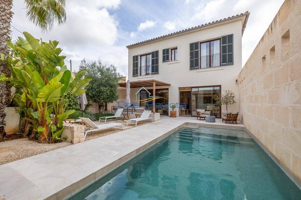 3 soveværelse Byhus til salg i Ses Salines med garage - € 2.350.000 (Ref: 9839287)