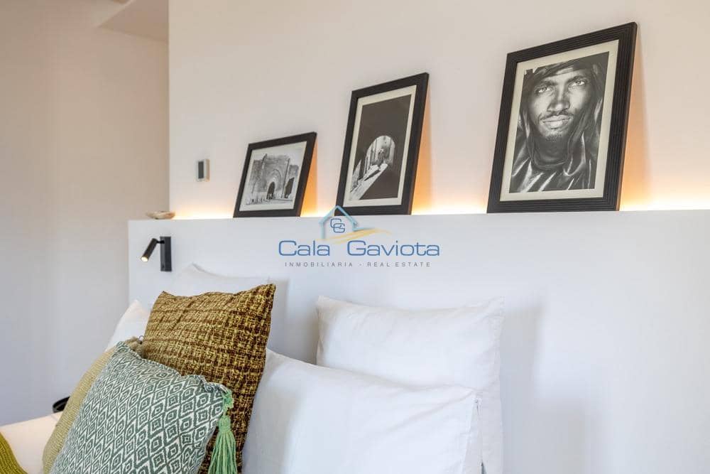 3 soveværelse Byhus til salg i Ses Salines med garage - € 2.350.000 (Ref: 9839287)