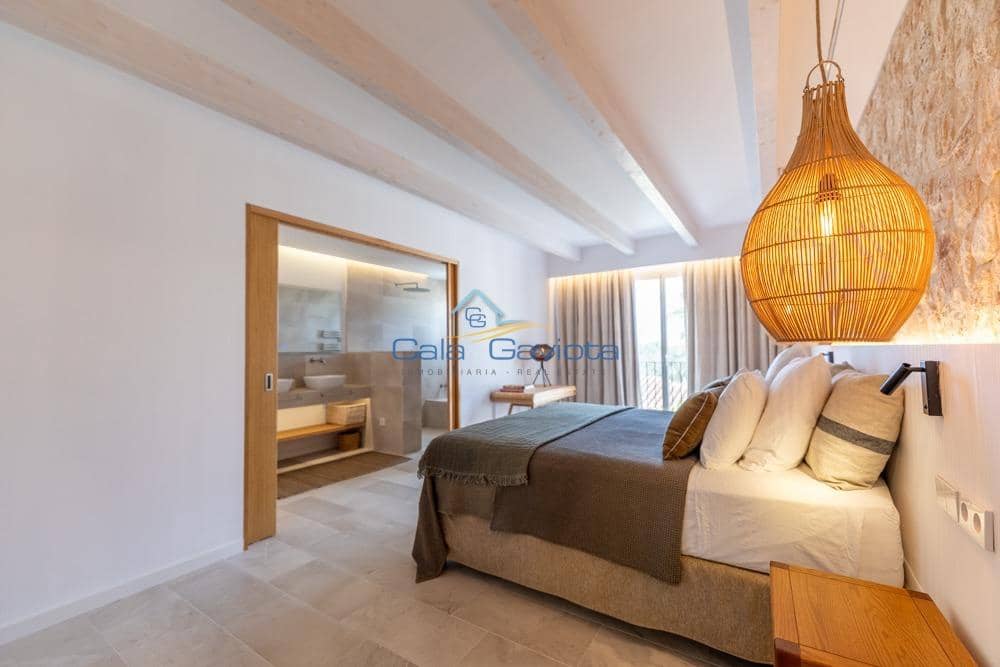 3 soveværelse Byhus til salg i Ses Salines med garage - € 2.350.000 (Ref: 9839287)
