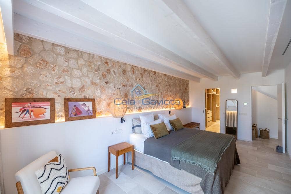 3 soveværelse Byhus til salg i Ses Salines med garage - € 2.350.000 (Ref: 9839287)