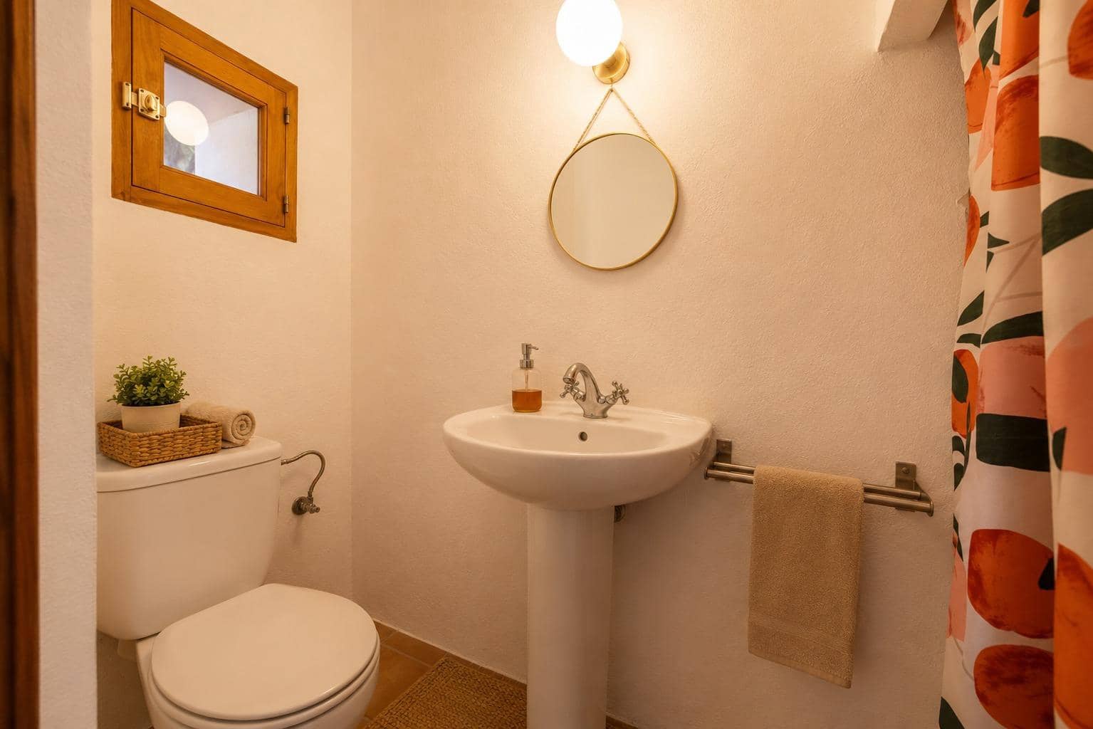 3 bedroom Townhouse for rent in Ses Salines - € 1,800 (Ref: 9857645)