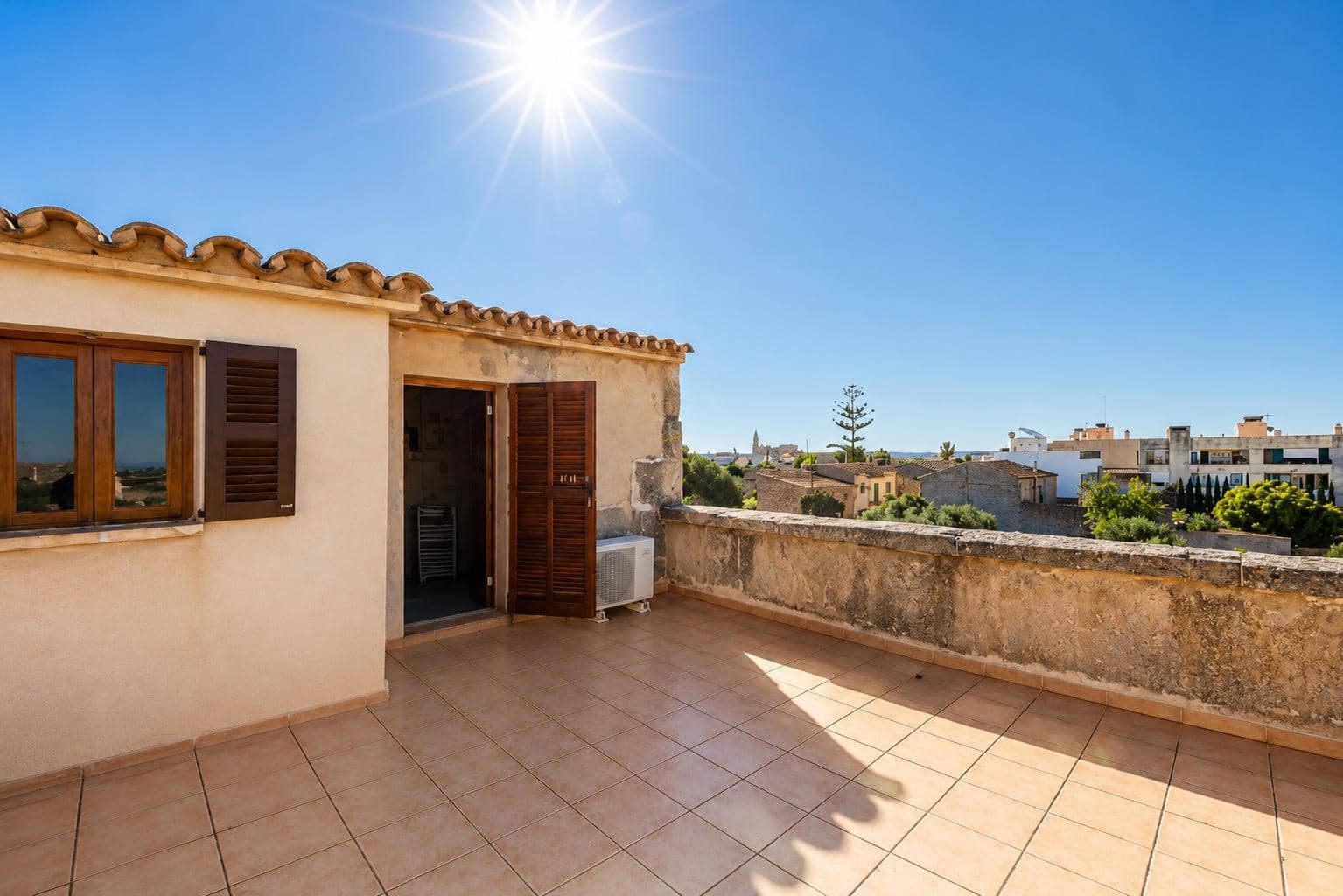 3 bedroom Townhouse for rent in Ses Salines - € 1,800 (Ref: 9857645)