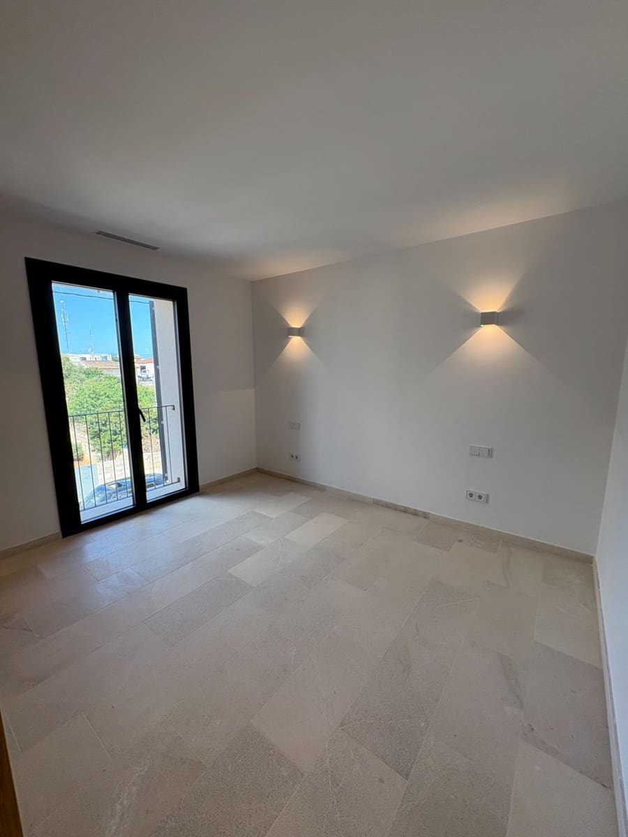 3 quarto Moradia em Banda para venda em Ses Salines com piscina garagem - 1 385 000 € (Ref: 9927446)