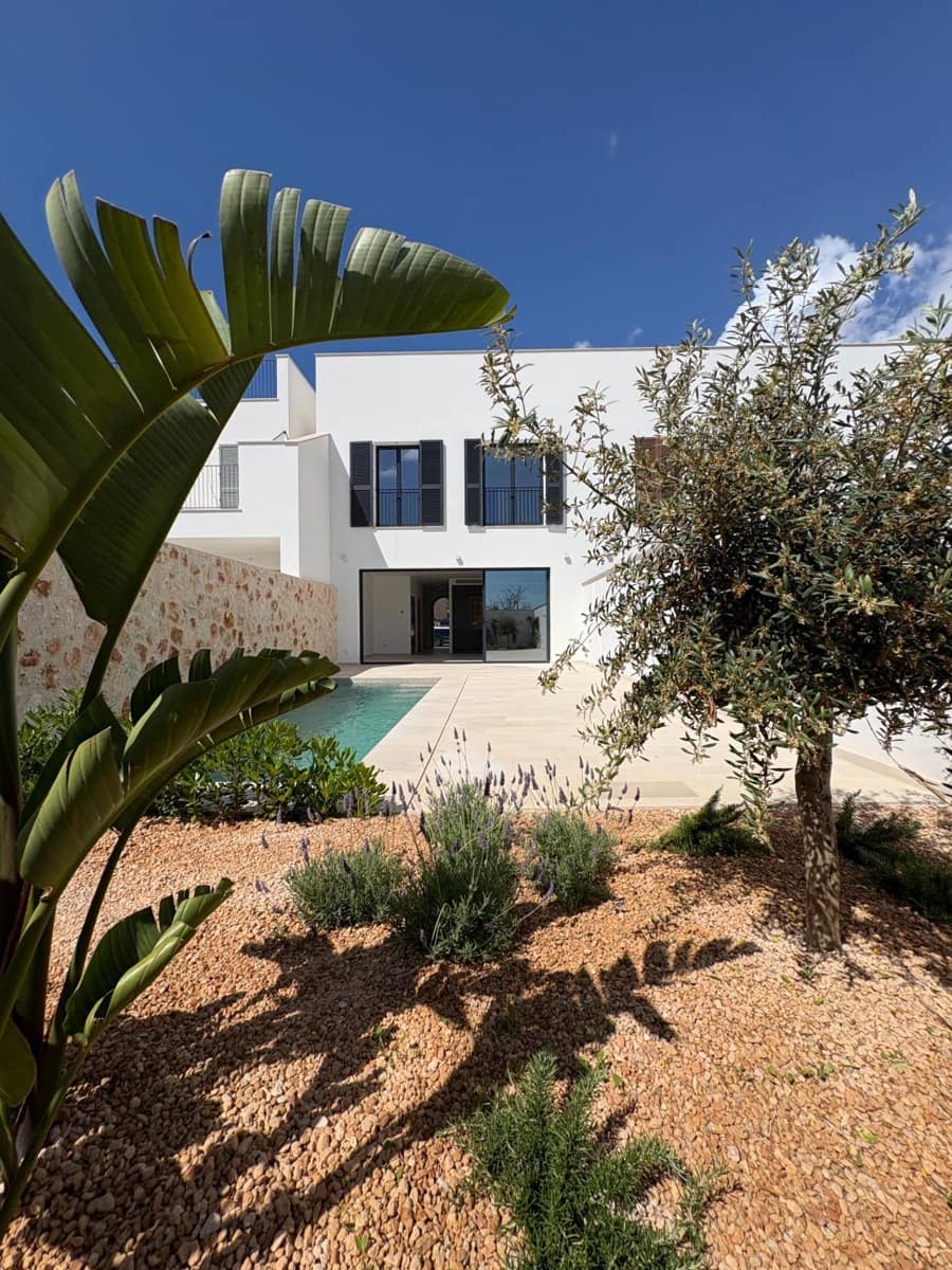 3 quarto Moradia em Banda para venda em Ses Salines com piscina garagem - 1 385 000 € (Ref: 9927446)