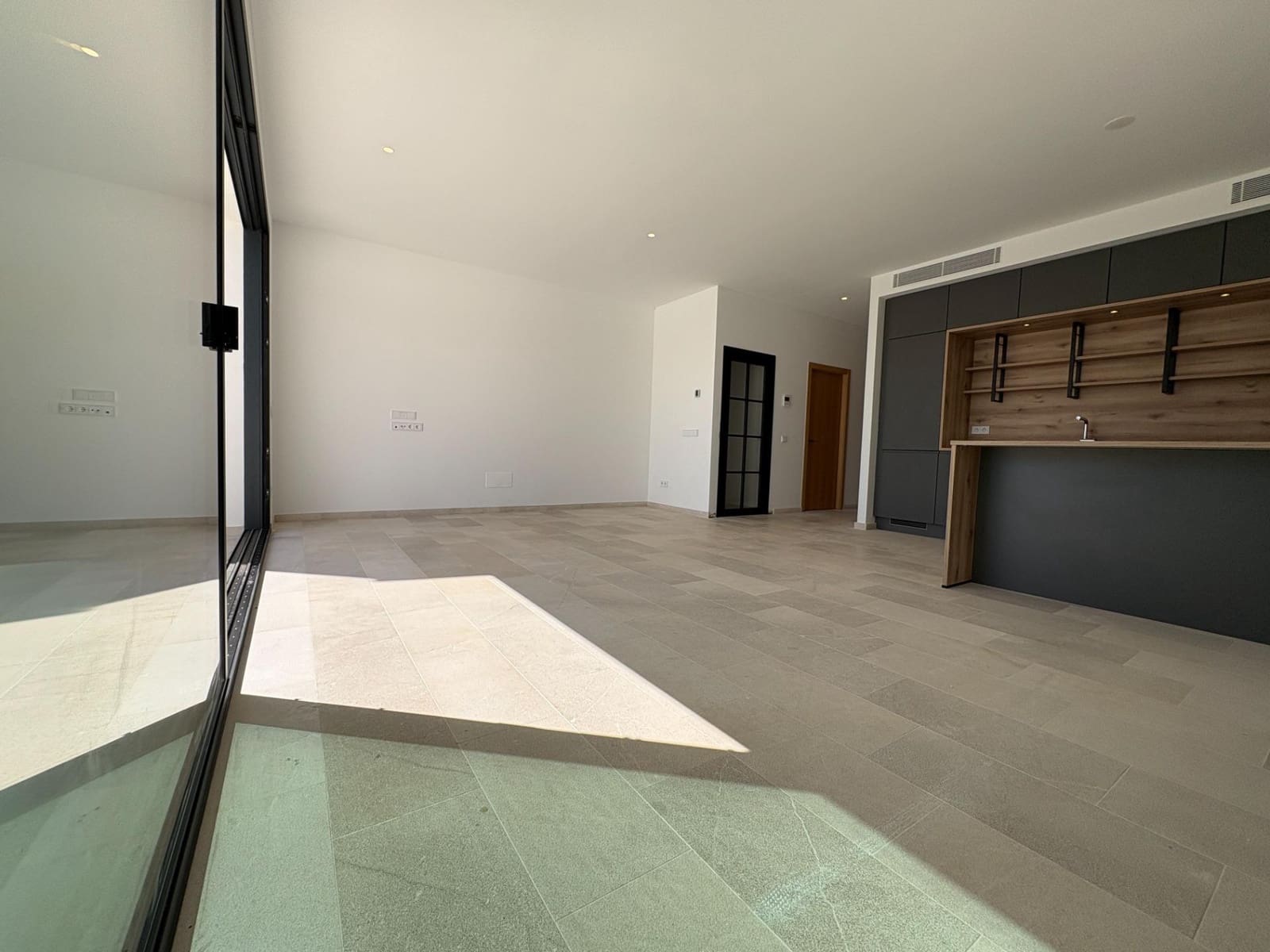 3 quarto Moradia em Banda para venda em Ses Salines com piscina garagem - 1 385 000 € (Ref: 9927446)