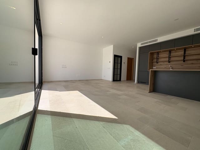 3 slaapkamer Rijtjeshuis te koop in Ses Salines met zwembad garage - € 1.385.000 (Ref: 9927446)