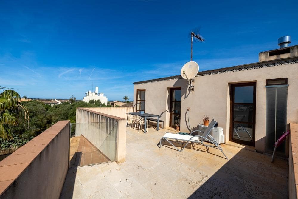 3 bedroom Penthouse for rent in Ses Salines - € 1,800 (Ref: 9934235)
