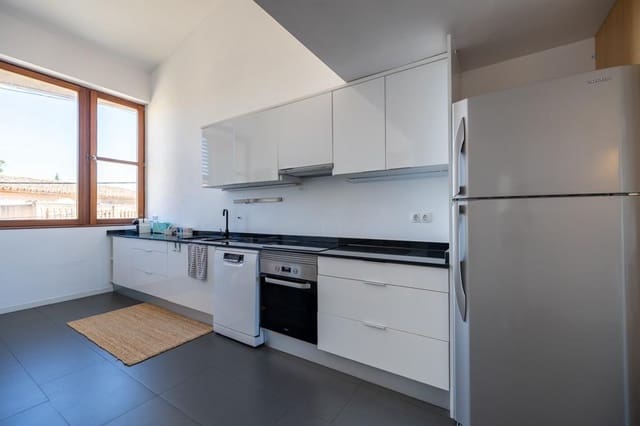 3 bedroom Penthouse for rent in Ses Salines - € 1,800 (Ref: 9934235)