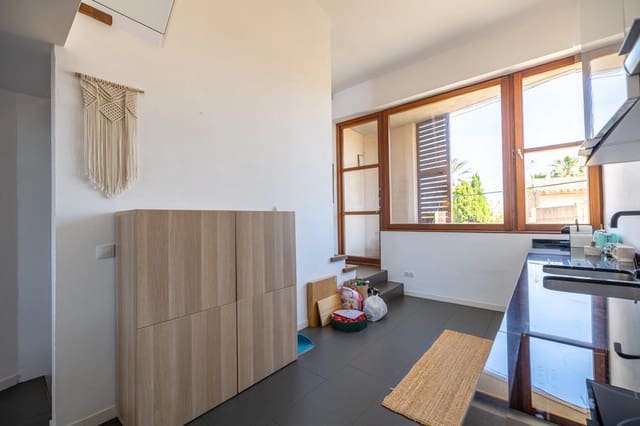 3 bedroom Penthouse for rent in Ses Salines - € 1,800 (Ref: 9934235)