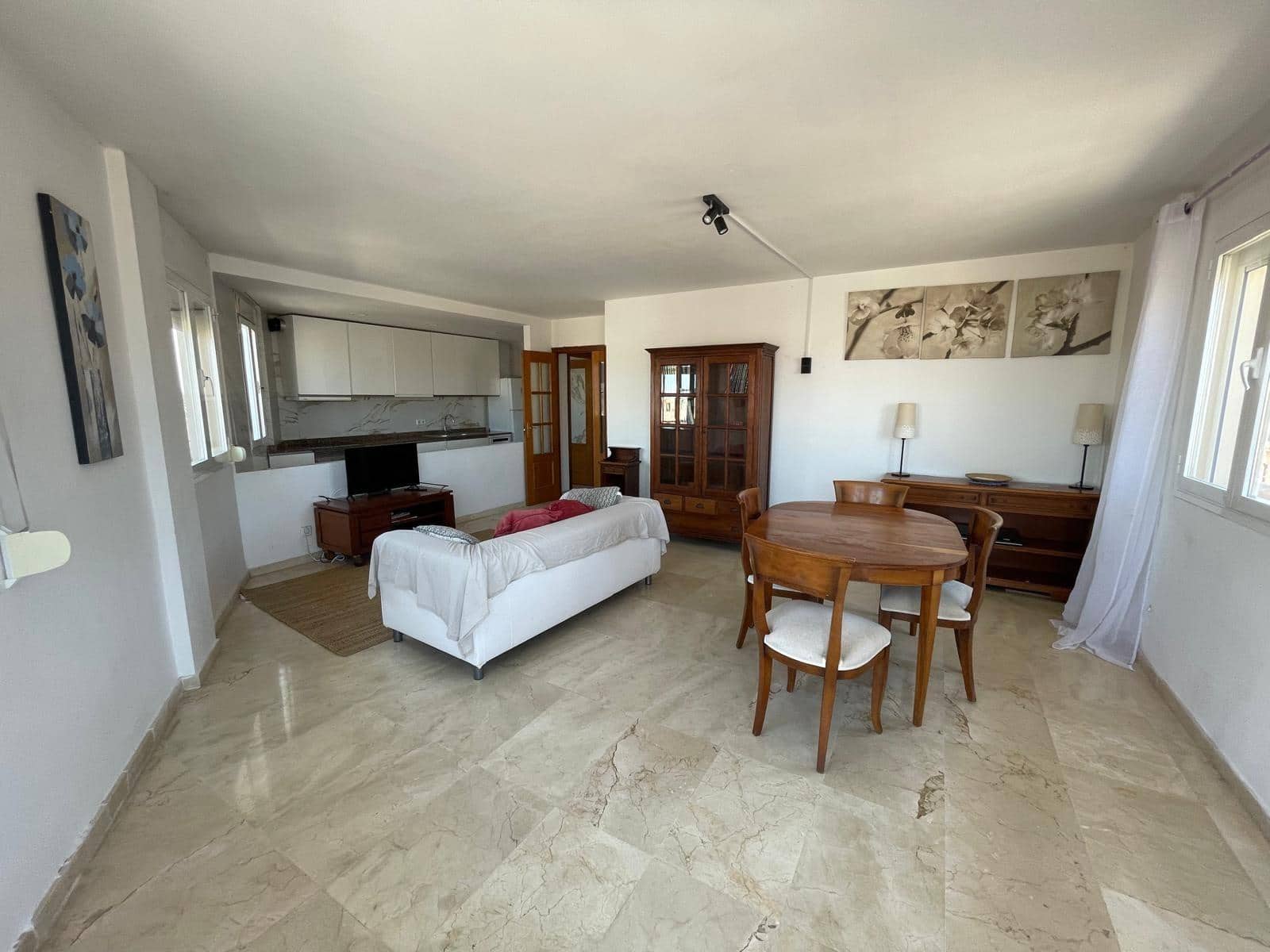 3 sypialnia Mieszkanie do wynajęcia w Santanyi - 1 350 € (Ref: 9954263)