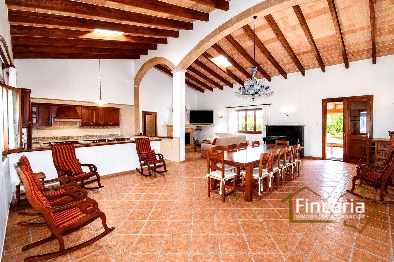 5 bedroom Finca/Country House for sale in Manacor with pool - € 4,000,000 (Ref: 10012135)