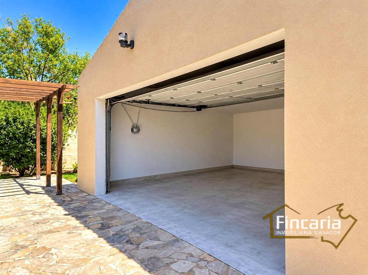 3 chambre Villa/Maison à vendre à Es Castell avec piscine garage - 955 000 € (Ref: 10174796)