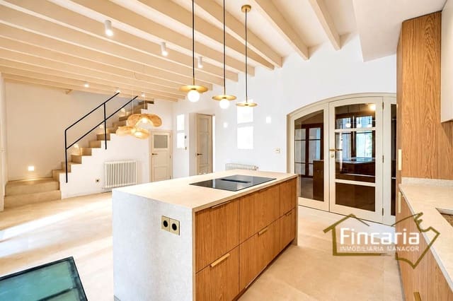 5 bedroom Villa for sale in Algaida with pool garage - € 1,190,000 (Ref: 10181888)
