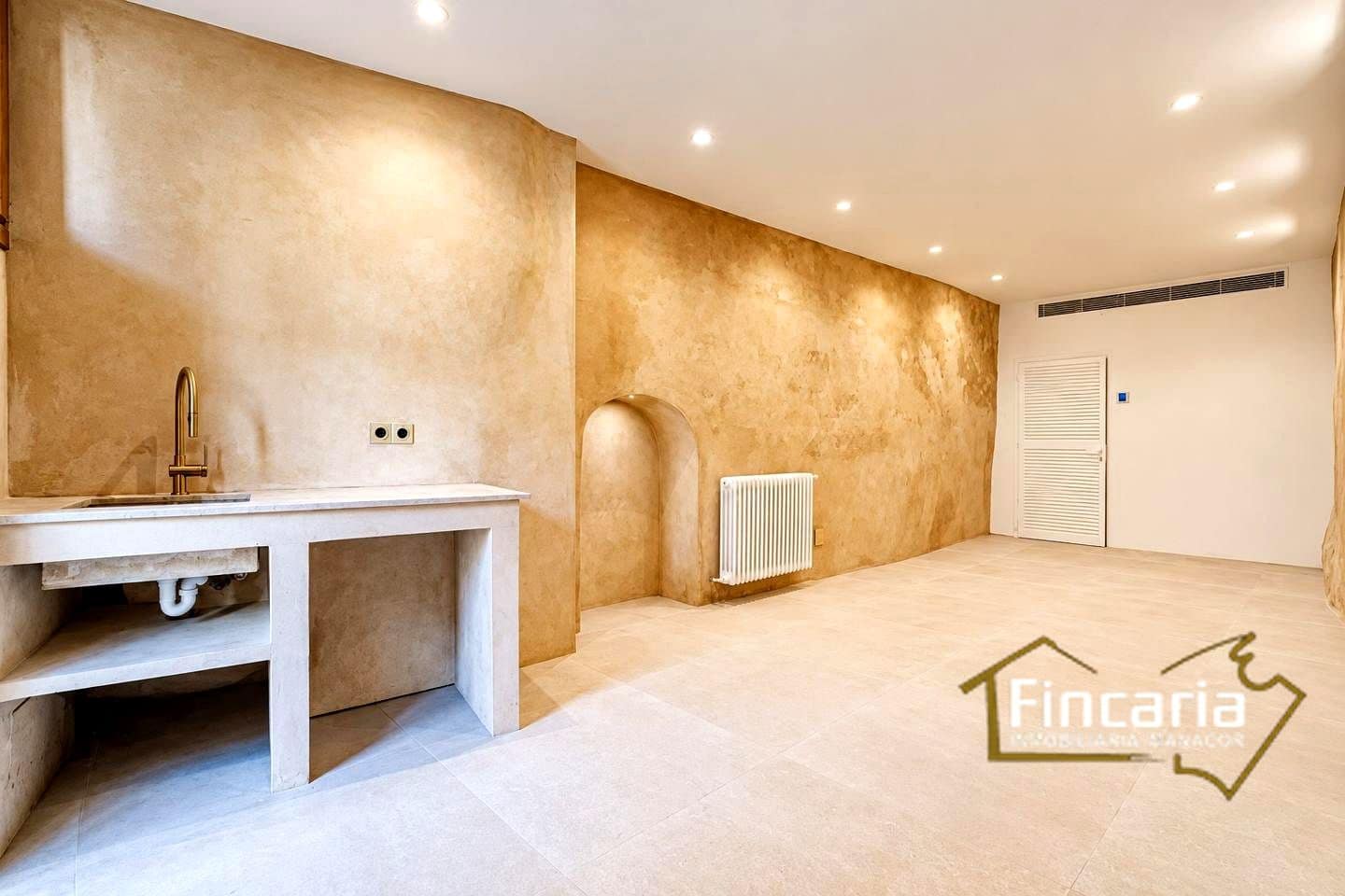 5 bedroom Villa for sale in Algaida with pool garage - € 1,190,000 (Ref: 10181888)