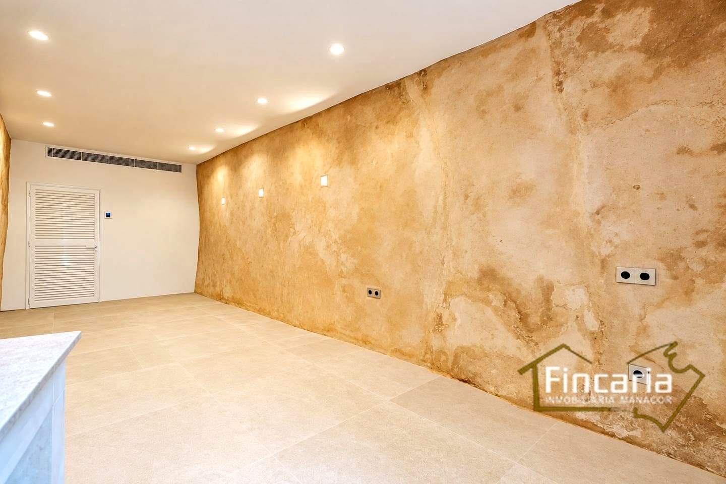 5 bedroom Villa for sale in Algaida with pool garage - € 1,190,000 (Ref: 10181888)