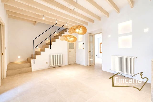 5 bedroom Villa for sale in Algaida with pool garage - € 1,190,000 (Ref: 10181888)