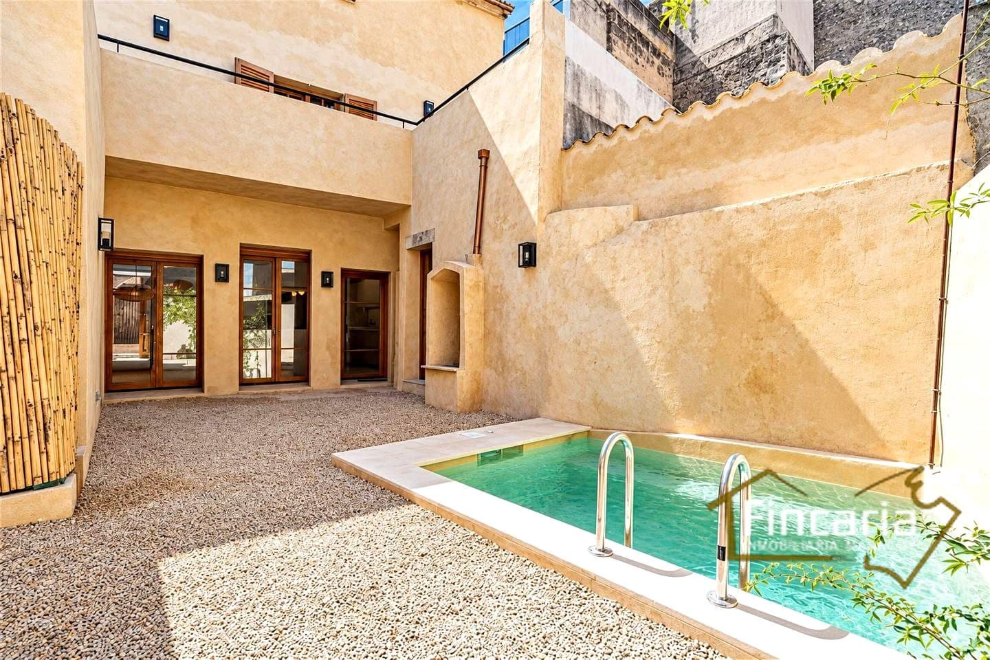 5 bedroom Villa for sale in Algaida with pool garage - € 1,190,000 (Ref: 10181888)