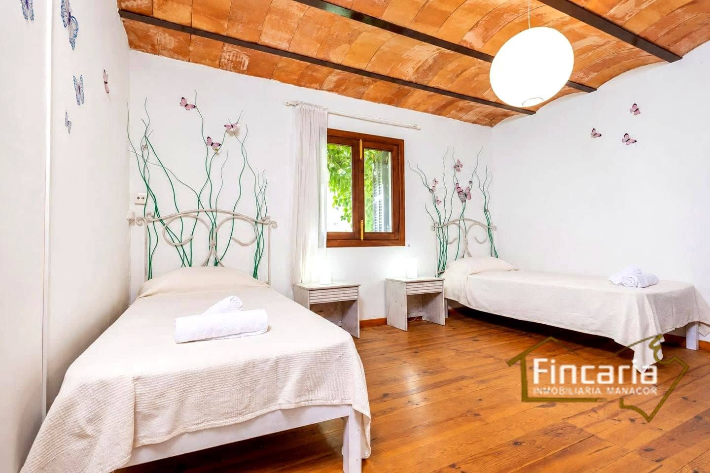 5 bedroom Finca/Country House for rent in Manacor with pool garage - € 5,000 (Ref: 10181889)