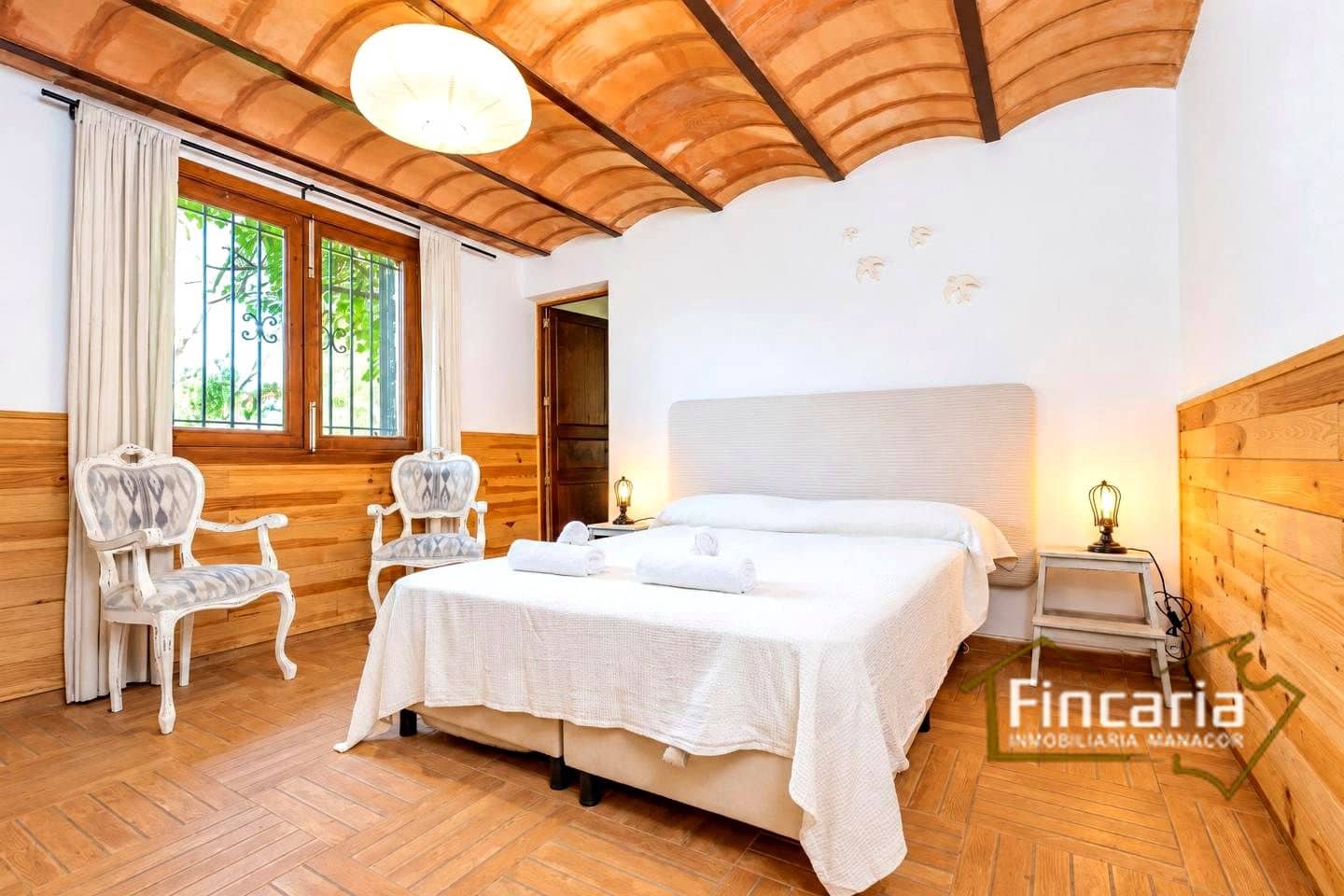 5 bedroom Finca/Country House for rent in Manacor with pool garage - € 5,000 (Ref: 10181889)