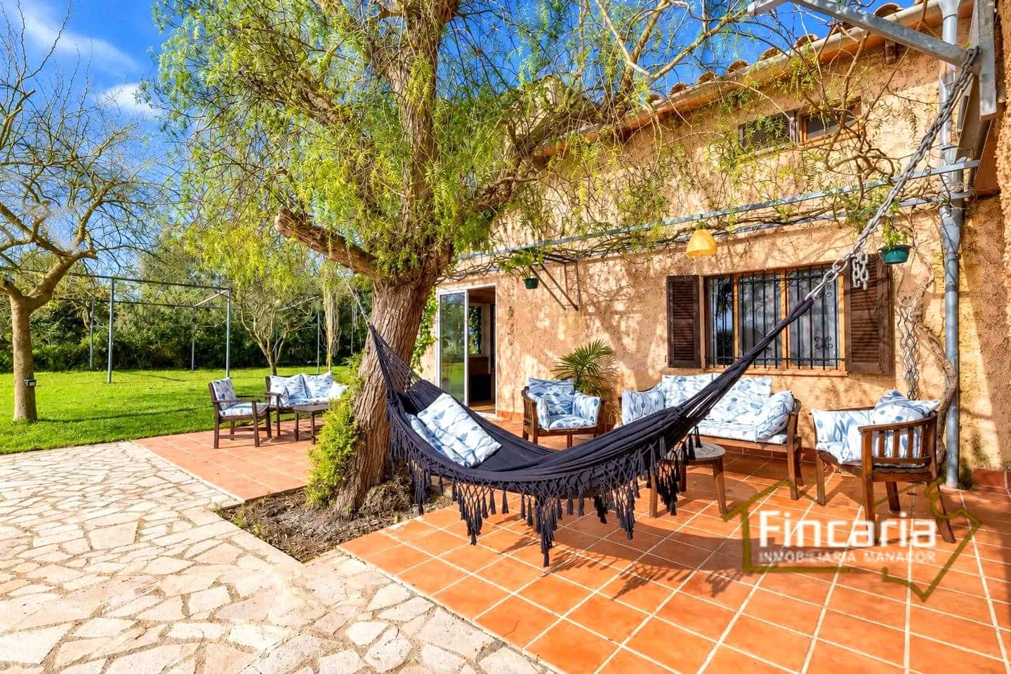 5 bedroom Finca/Country House for rent in Manacor with pool garage - € 5,000 (Ref: 10181889)