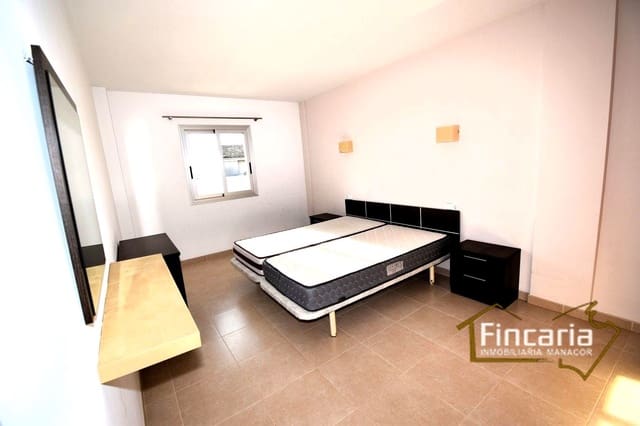 2 slaapkamer Flat te koop in Portocristo / Port de Manacor, Manacor met garage - € 450.000 (Ref: 8822764)