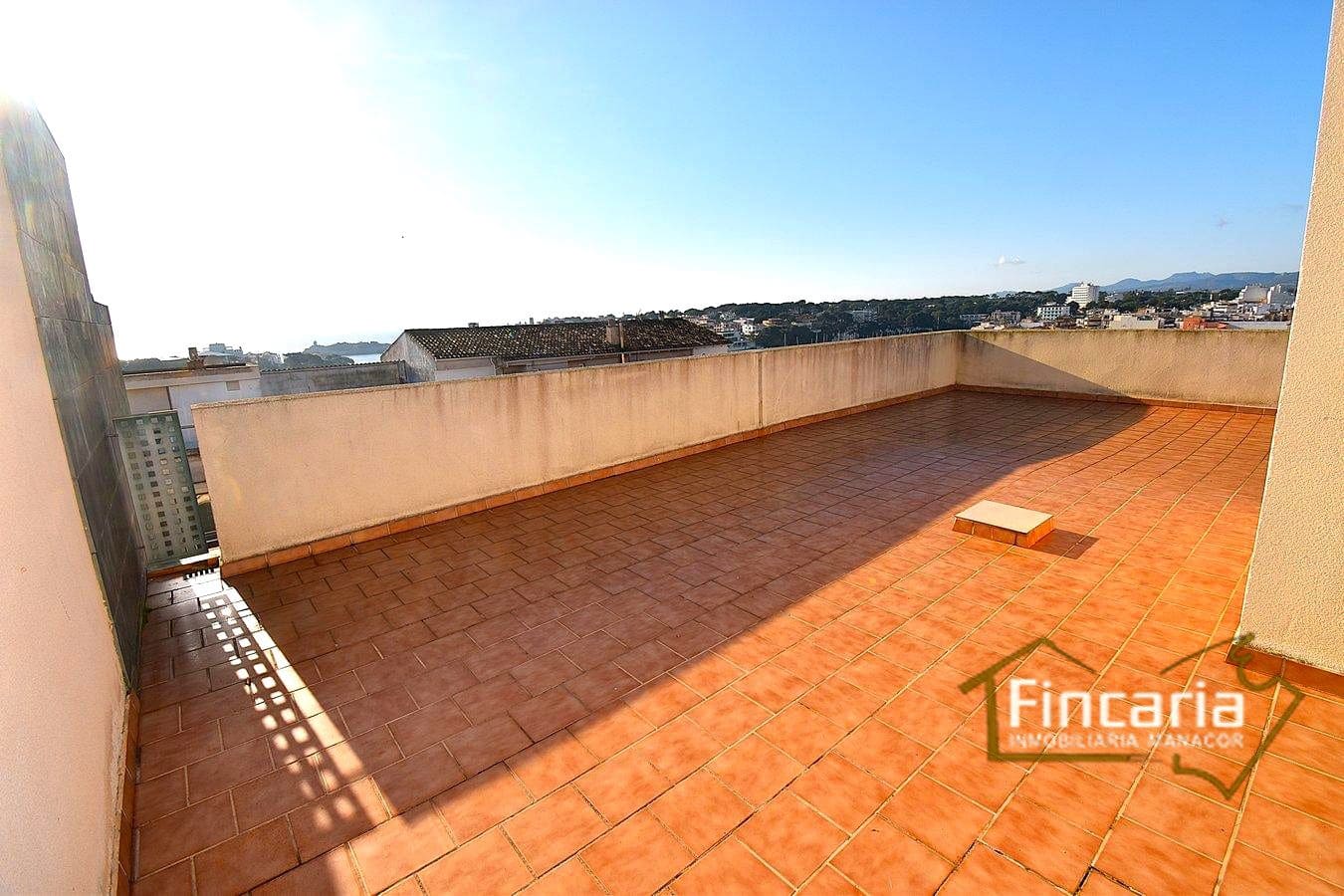 2 bedroom Flat for sale in Portocristo / Port de Manacor with garage - € 450,000 (Ref: 8822764)