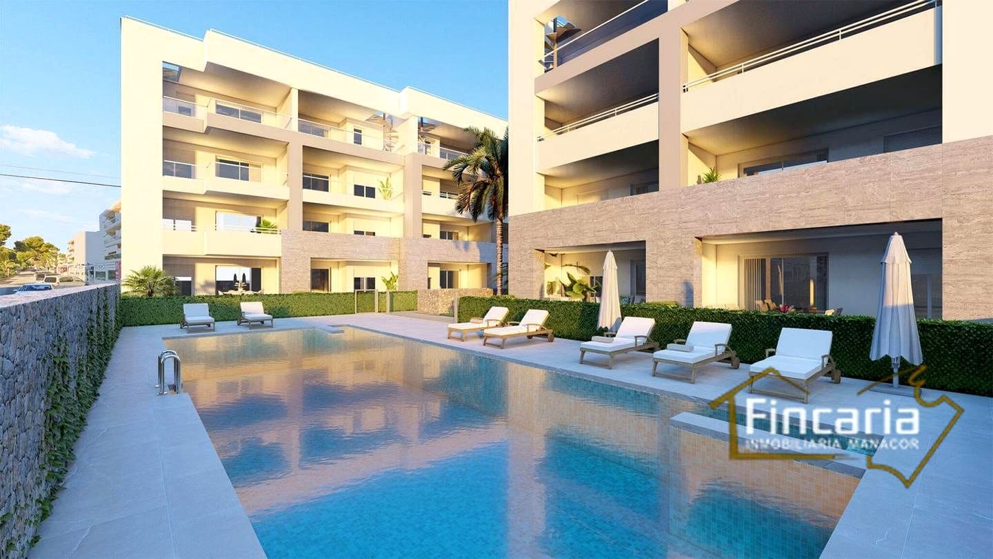 2 soveværelse Lejlighed til salg i Cala Ratjada med swimmingpool garage - € 380.000 (Ref: 8822781)