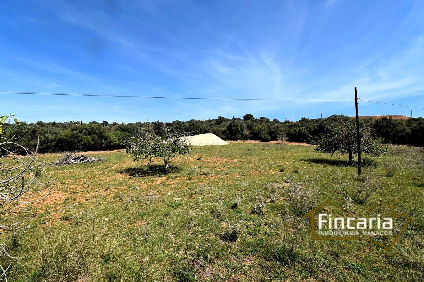 Grunde uden byggetilladelser til salg i Sant Llorenc des Cardassar - € 298.000 (Ref: 8822801)