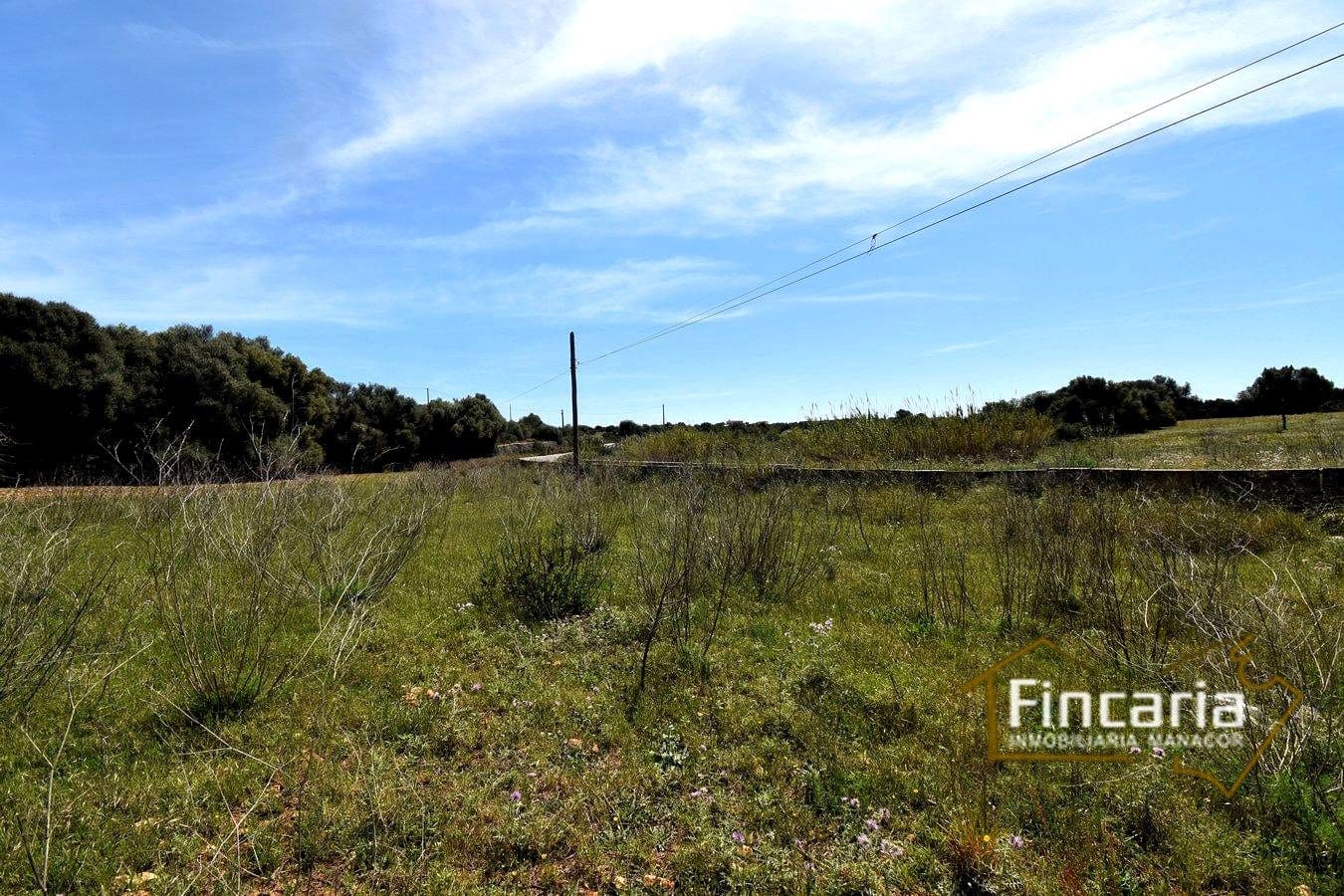 Grunde uden byggetilladelser til salg i Sant Llorenc des Cardassar - € 298.000 (Ref: 8822801)