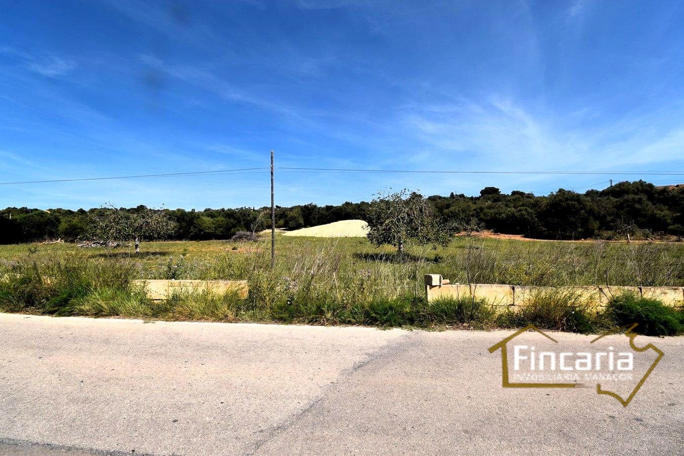 Ubebygd land til salgs i Sant Llorenc des Cardassar - € 298 000 (Ref: 8822801)