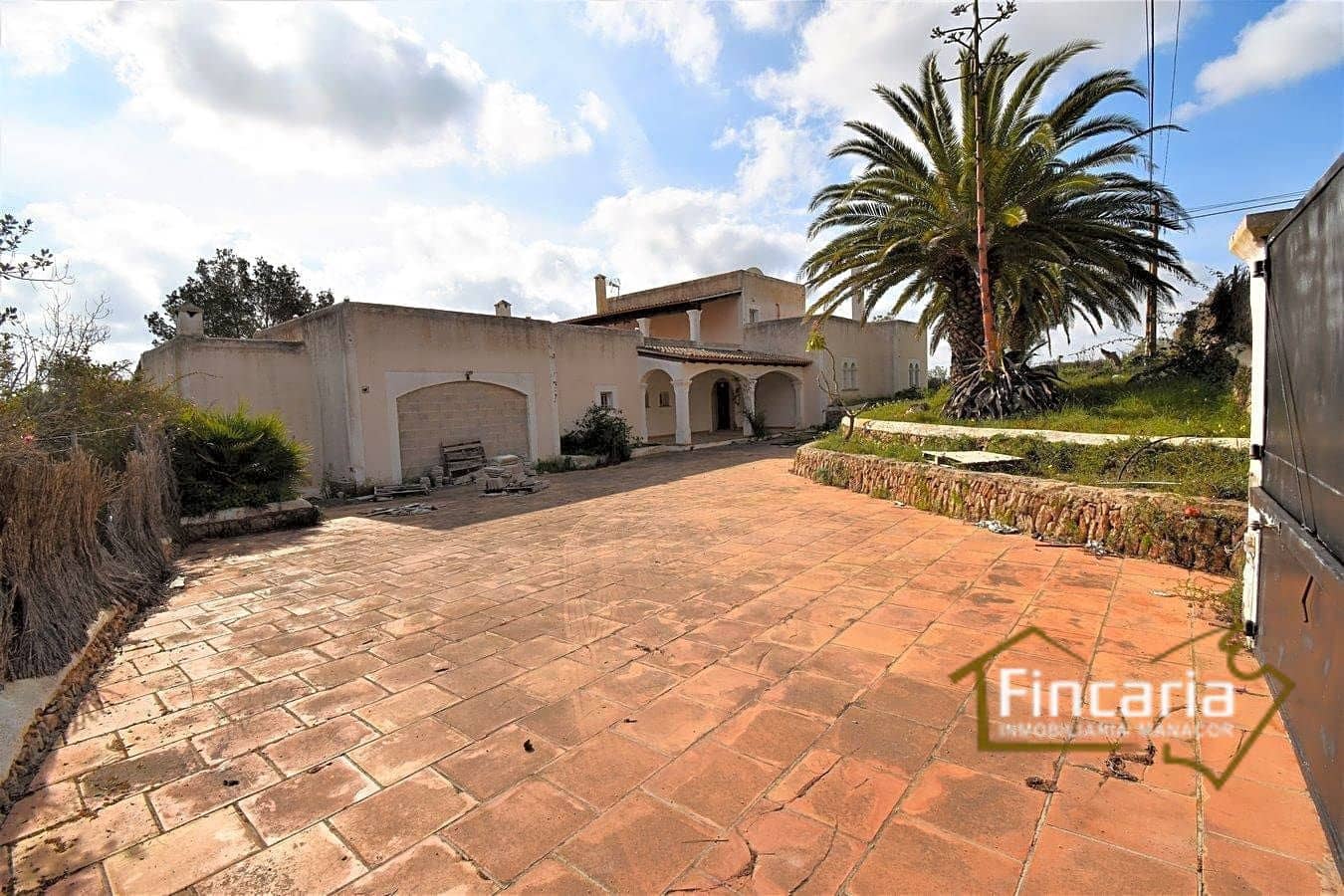 4 soveværelse Finca/Landehus til salg i L'Horta / S'Horta med swimmingpool - € 895.000 (Ref: 8822811)