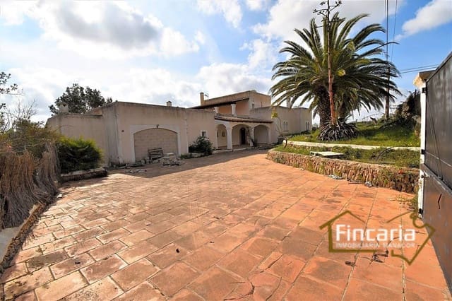 4 slaapkamer Finca/Landhuis te koop in L'Horta / S'Horta, Felanitx met zwembad - € 895.000 (Ref: 8822811)