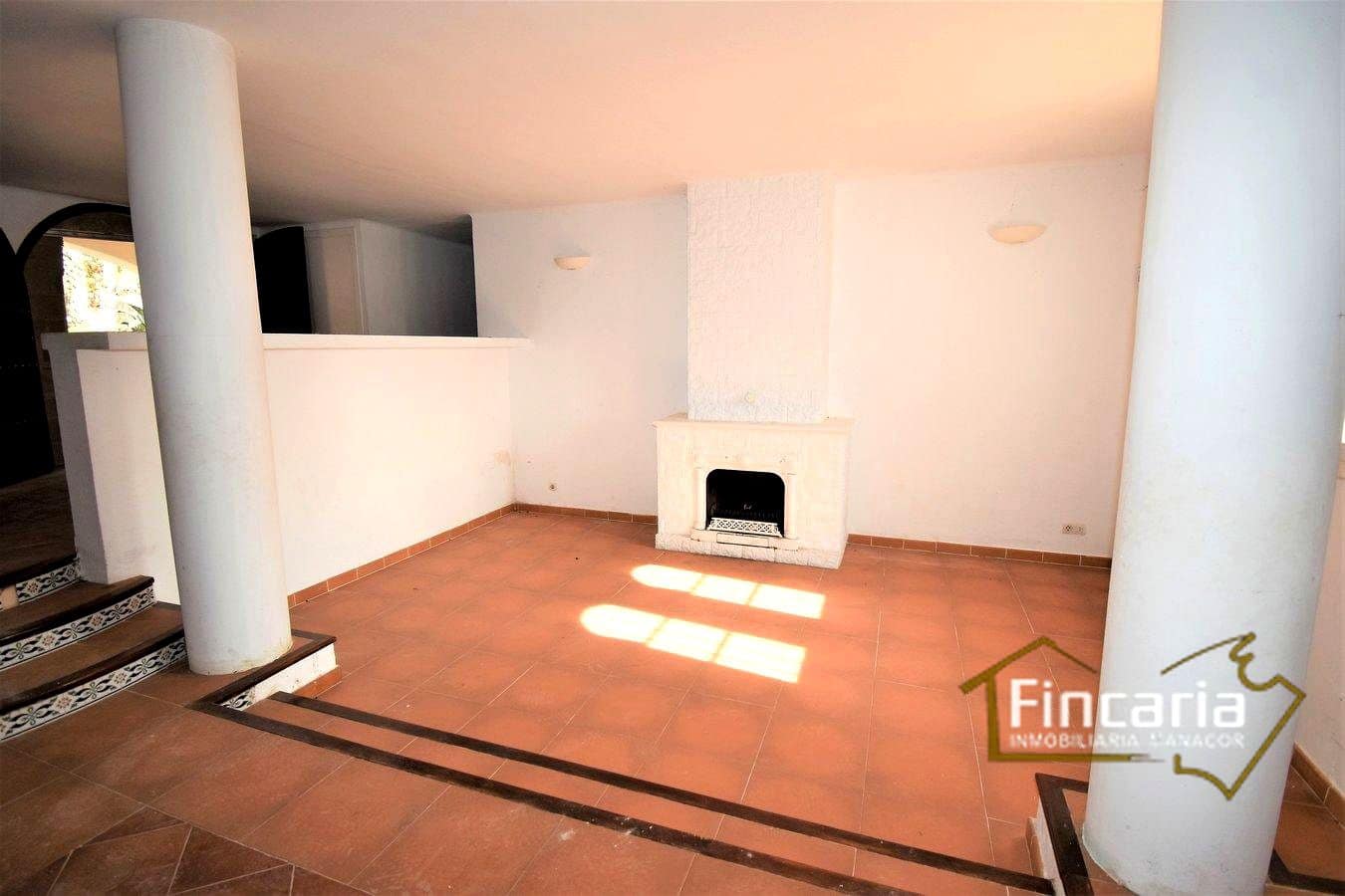 4 soveværelse Finca/Landehus til salg i L'Horta / S'Horta med swimmingpool - € 895.000 (Ref: 8822811)