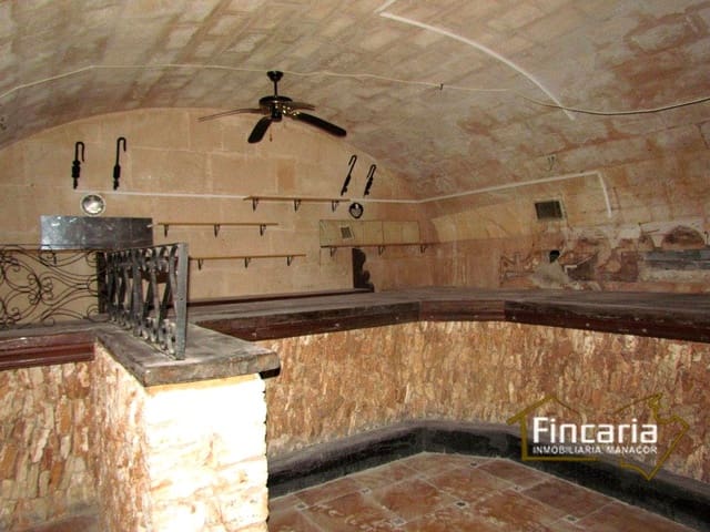 6 soveværelse Virksomhed til salg i Cala d'Or, Santanyí - € 118.000 (Ref: 8993225)
