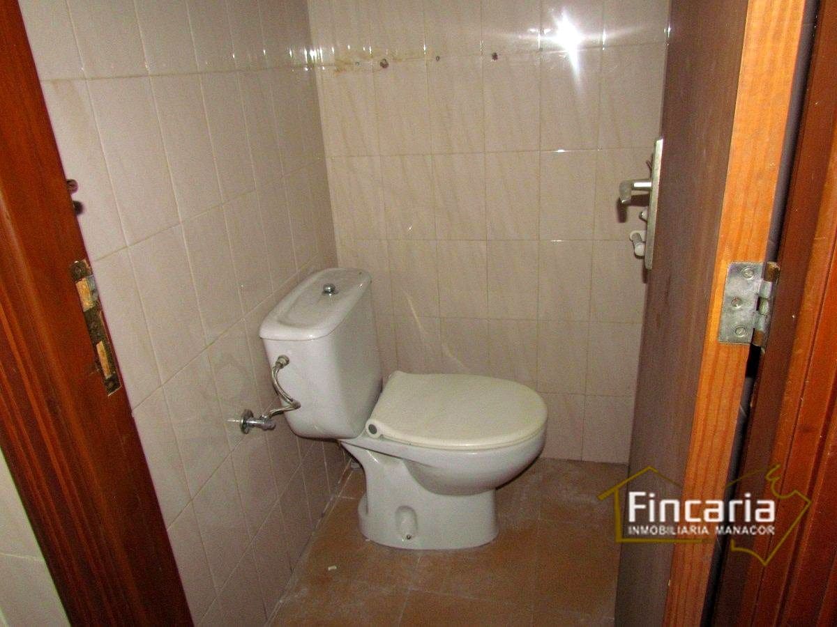6 bedroom Business for sale in Cala d'Or - € 118,000 (Ref: 8993225)