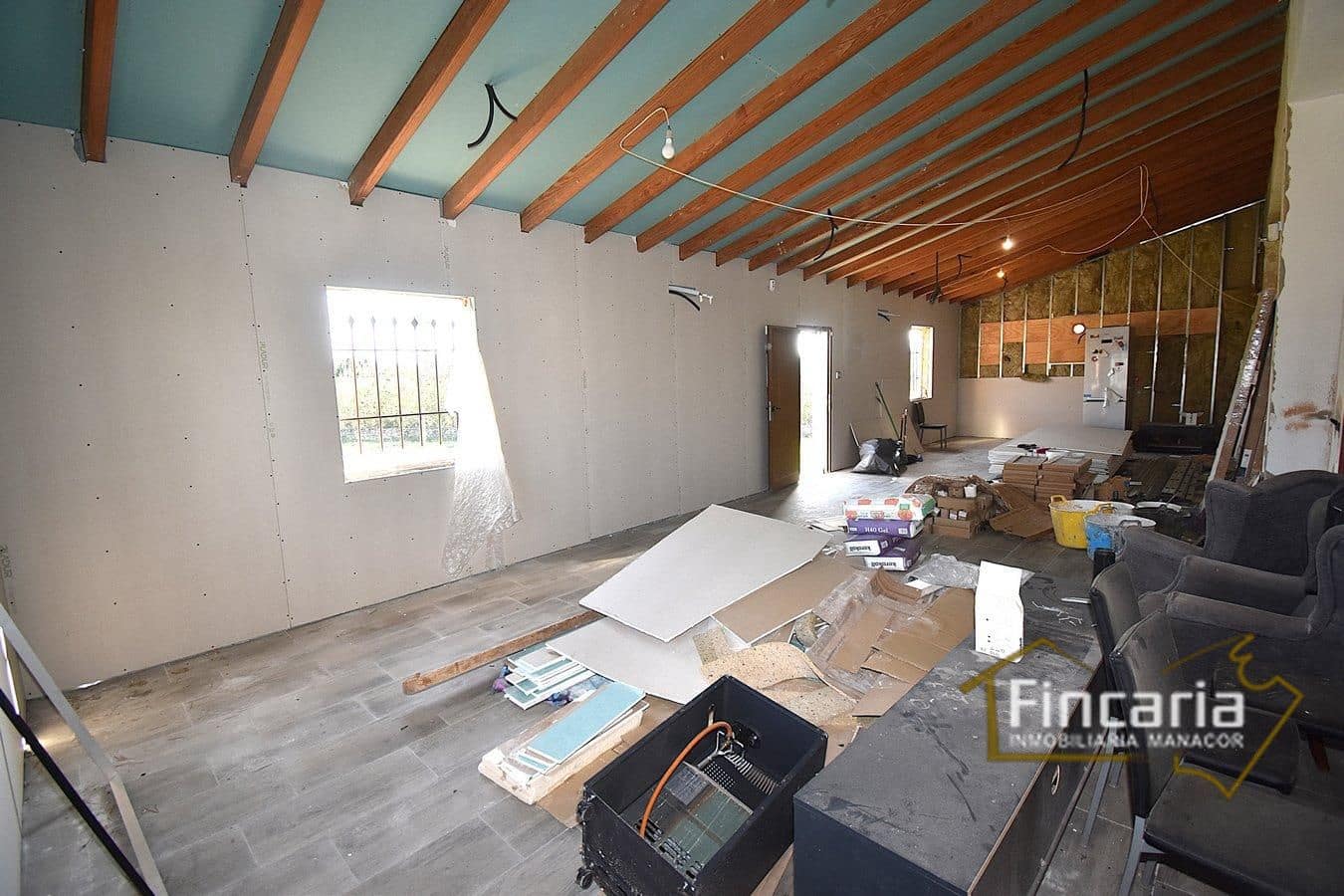 3 bedroom Finca/Country House for sale in Manacor - € 250,000 (Ref: 9448503)