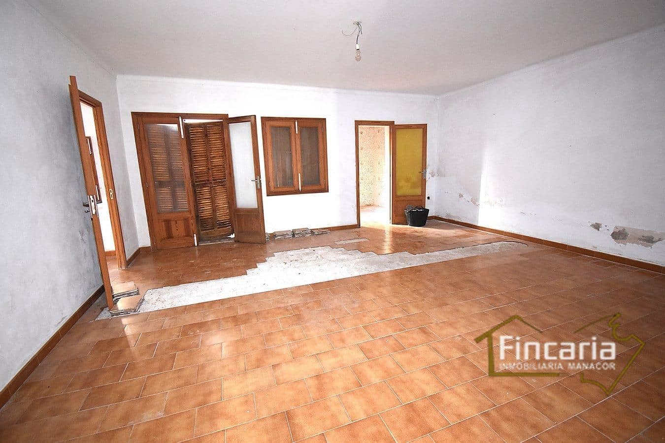 2 bedroom Villa for sale in S'Illot - € 289,000 (Ref: 9466133)