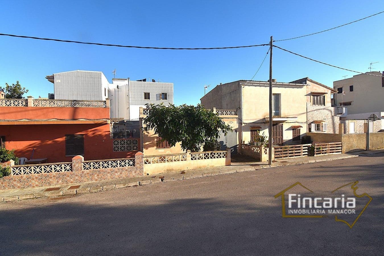 2 bedroom Villa for sale in S'Illot - € 289,000 (Ref: 9466133)