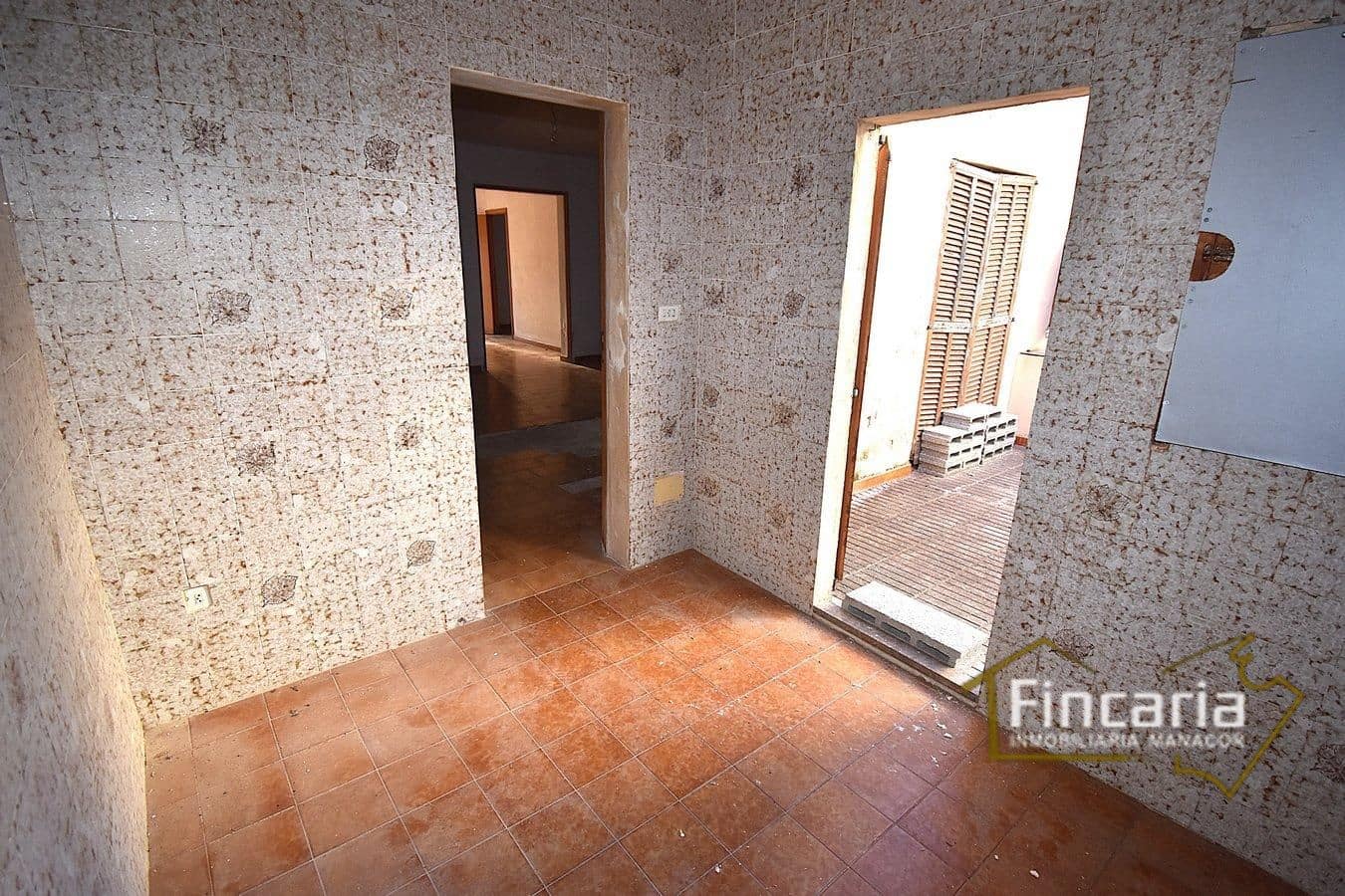 2 bedroom Villa for sale in S'Illot - € 289,000 (Ref: 9466133)