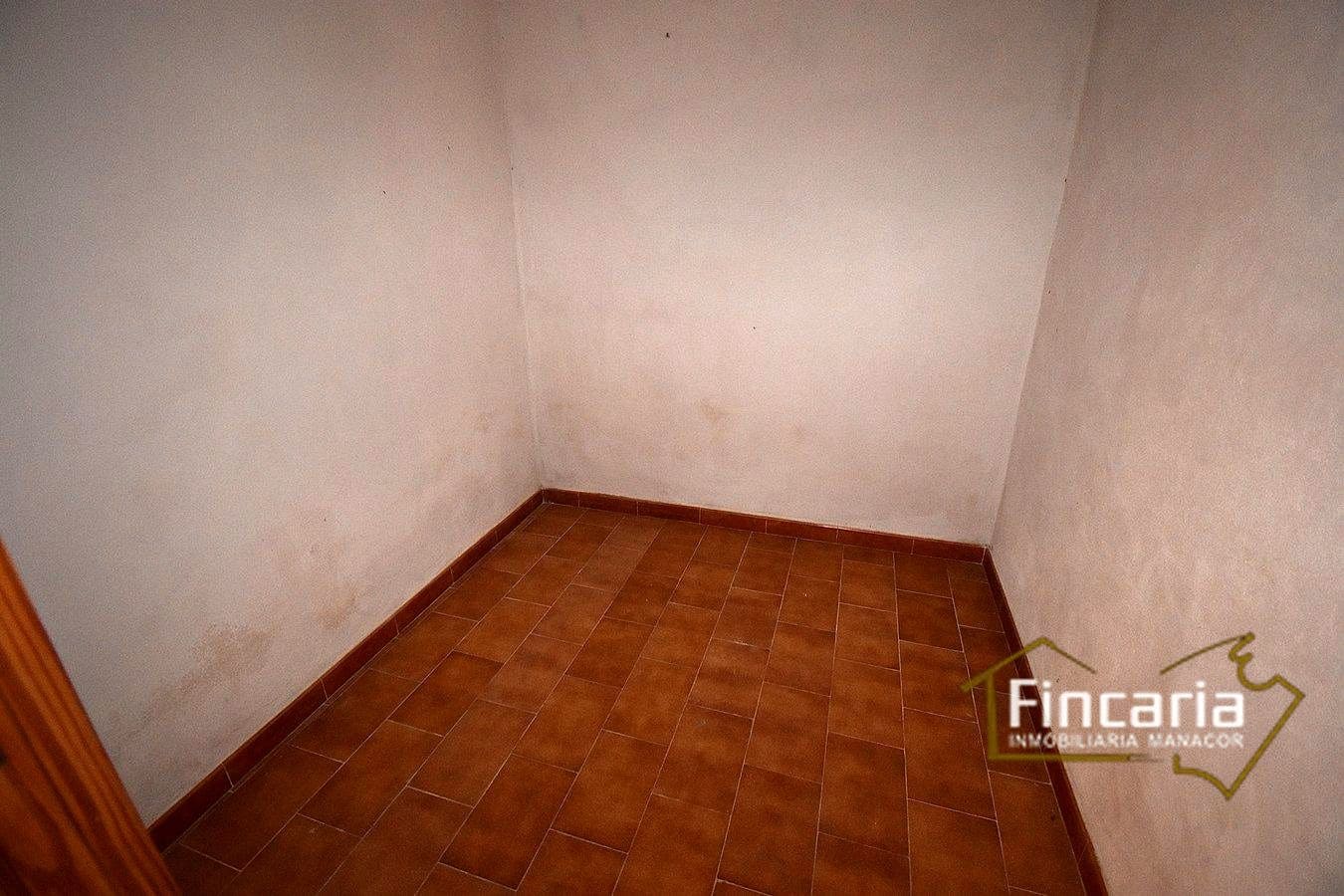 2 bedroom Villa for sale in S'Illot - € 259,000 (Ref: 9466133)