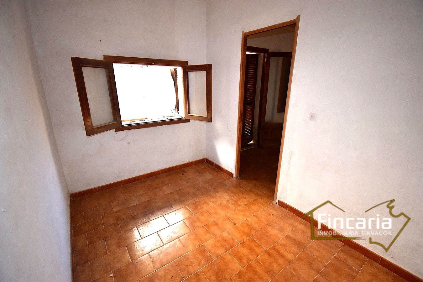 2 bedroom Villa for sale in S'Illot - € 259,000 (Ref: 9466133)