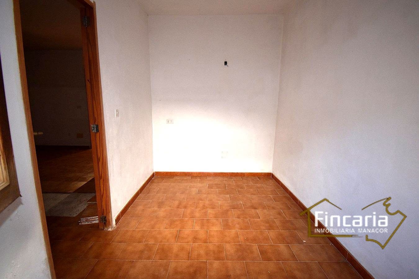 2 bedroom Villa for sale in S'Illot - € 259,000 (Ref: 9466133)