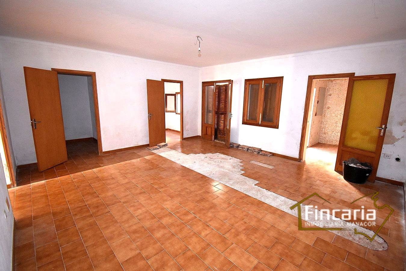 2 bedroom Villa for sale in S'Illot - € 259,000 (Ref: 9466133)
