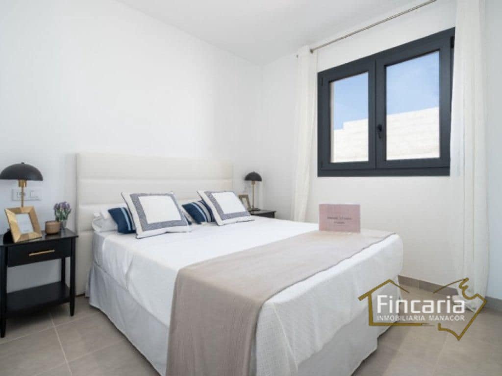 2 soverom Villa til salgs i Manacor med svømmebasseng garasje - € 380 000 (Ref: 9475725)