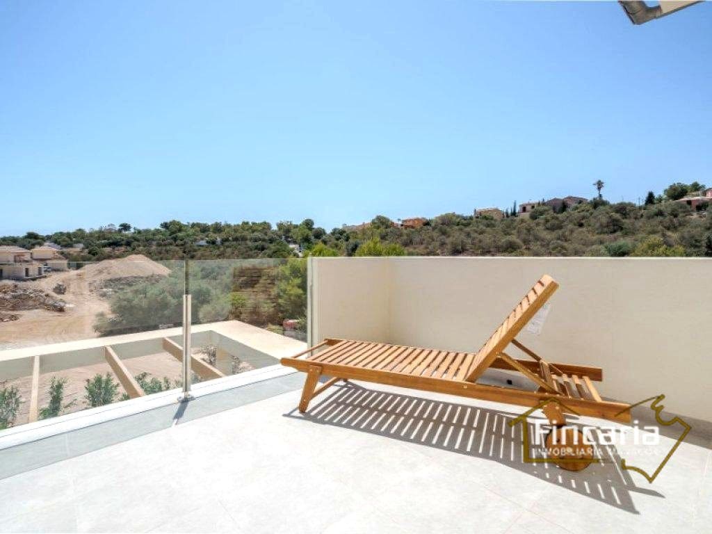 2 bedroom Villa for sale in Manacor with pool garage - € 380,000 (Ref: 9475725)