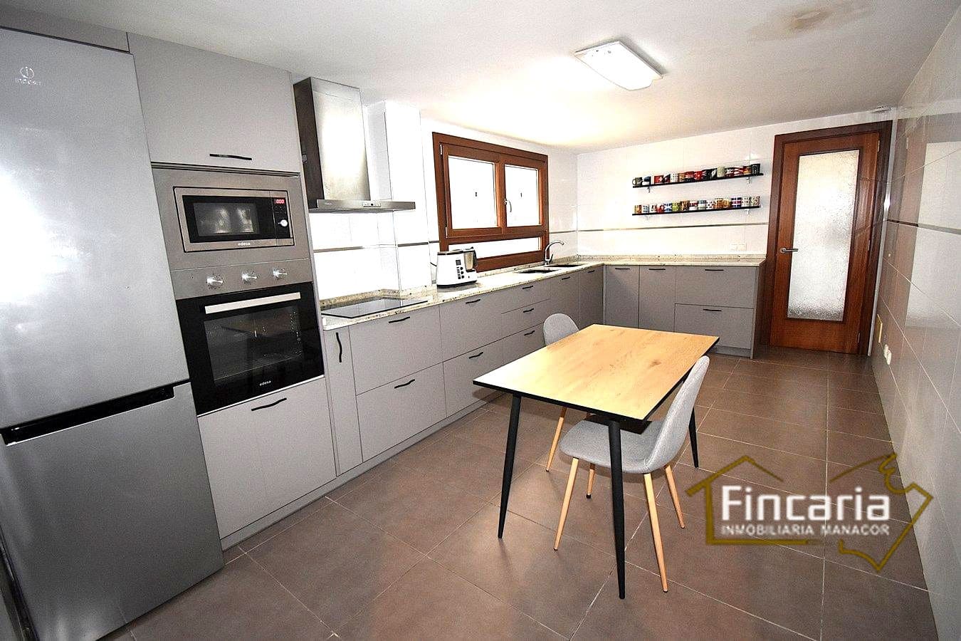 Piso de 3 habitaciones en Petra en venta - 335.000 € (Ref: 9484974)